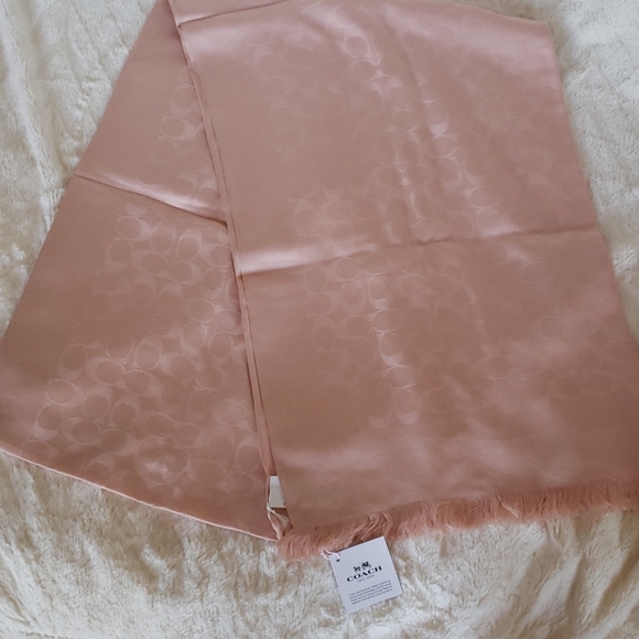 Coach blush stole - Picture 3 of 5